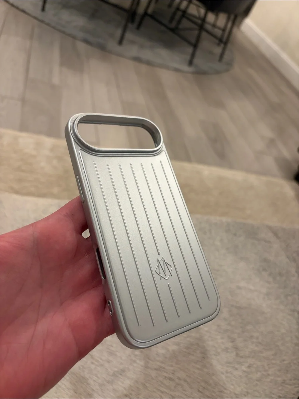 RIMOWA-Inspired Aluminum Style Case for iPhone 17 Air – Silver | New, No Box